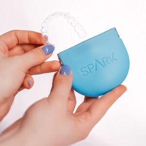 Tratamiento de Ortodoncia con Alineadores Spark
